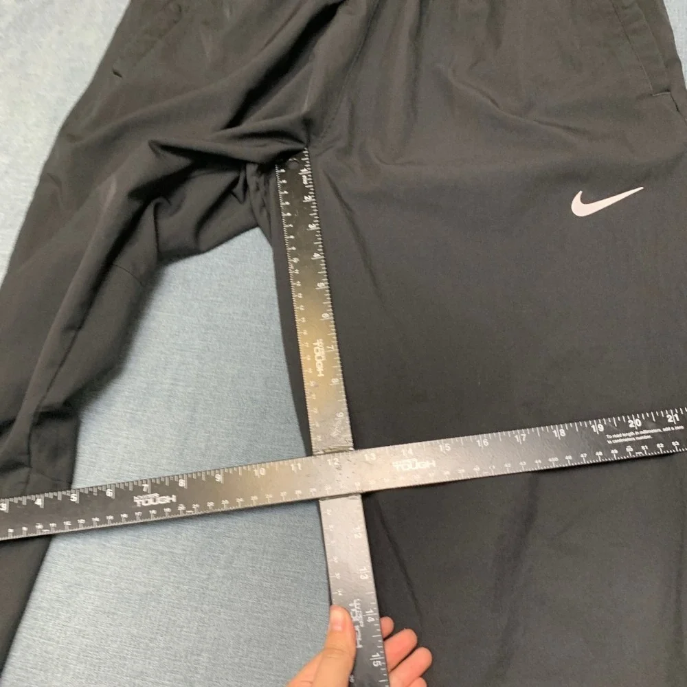 Nike Dri Fit Jogger Pants Womens XL 28x28 Black Swoosh Logo Tapered Leg Running